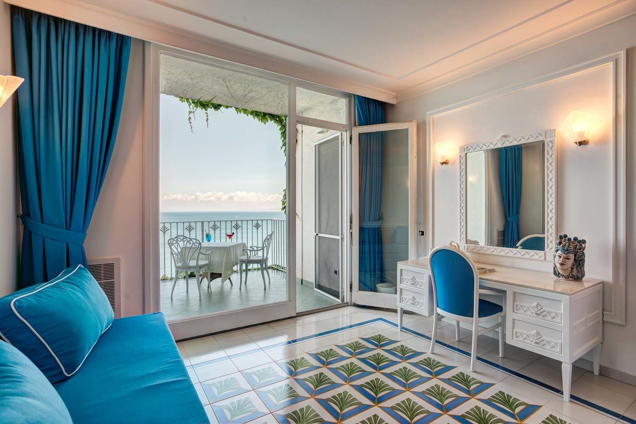 Grand Riviera Sorrent